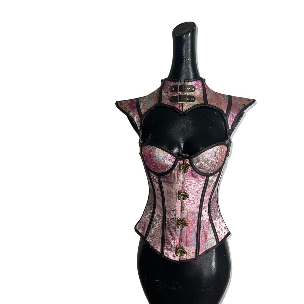 Pink corset - Picture 11 of 16